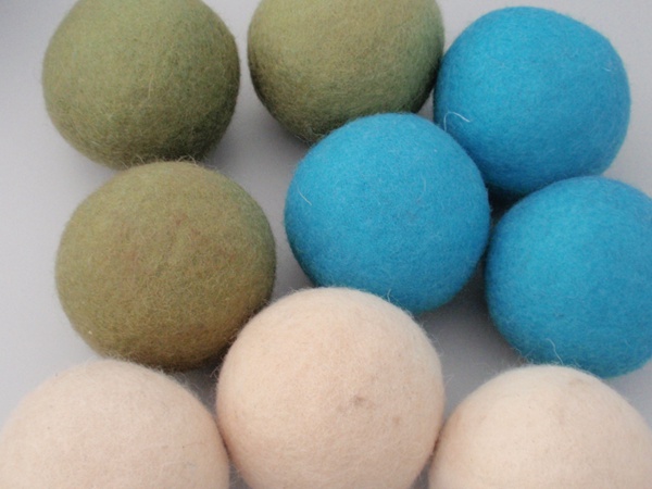 Polished wool ball